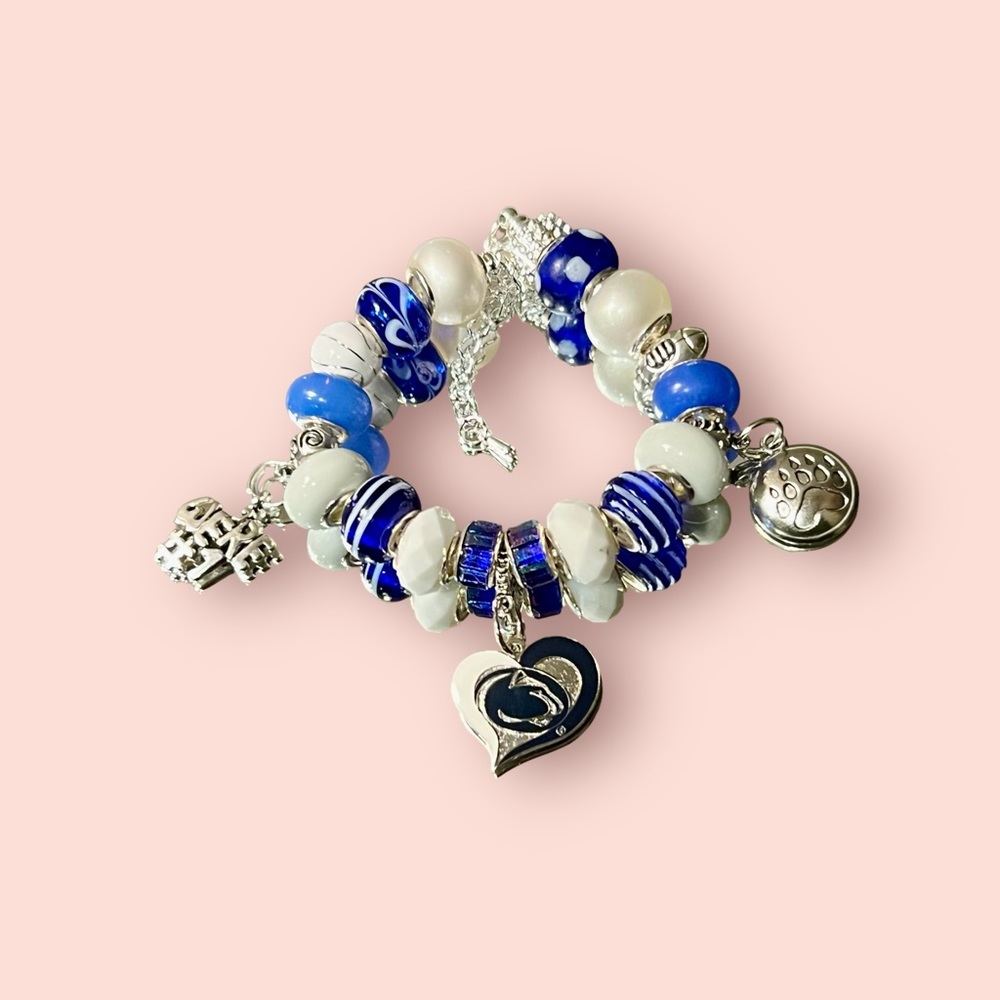 Penn State Nittany Lions beaded  charm Bracelet NCAA Big 10